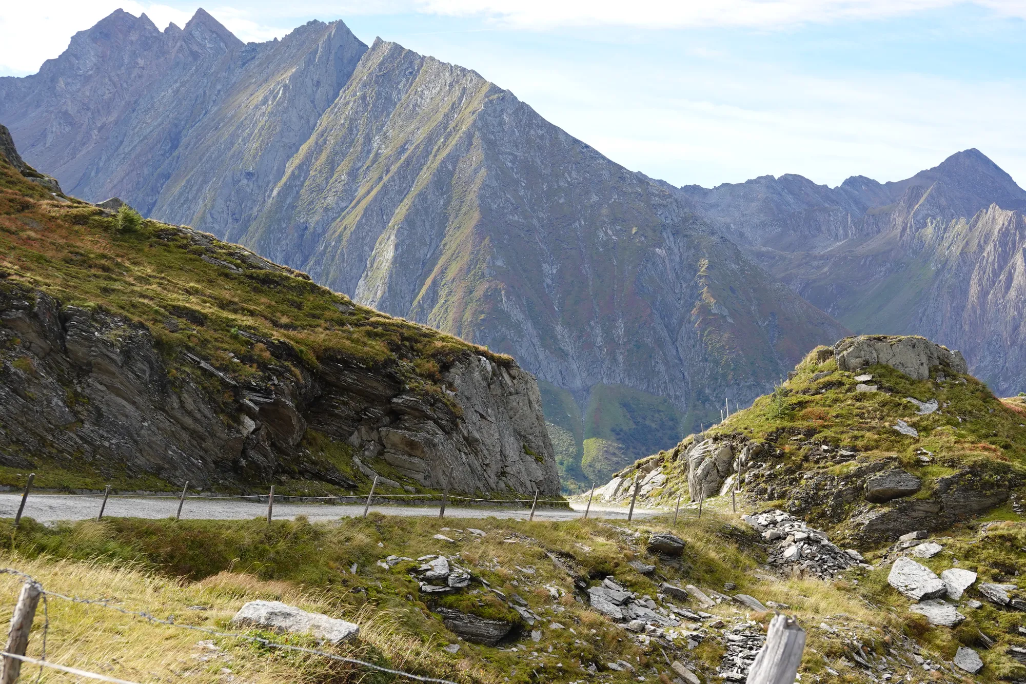 Road to the Pfitscherjoch between rocks and steep peaks