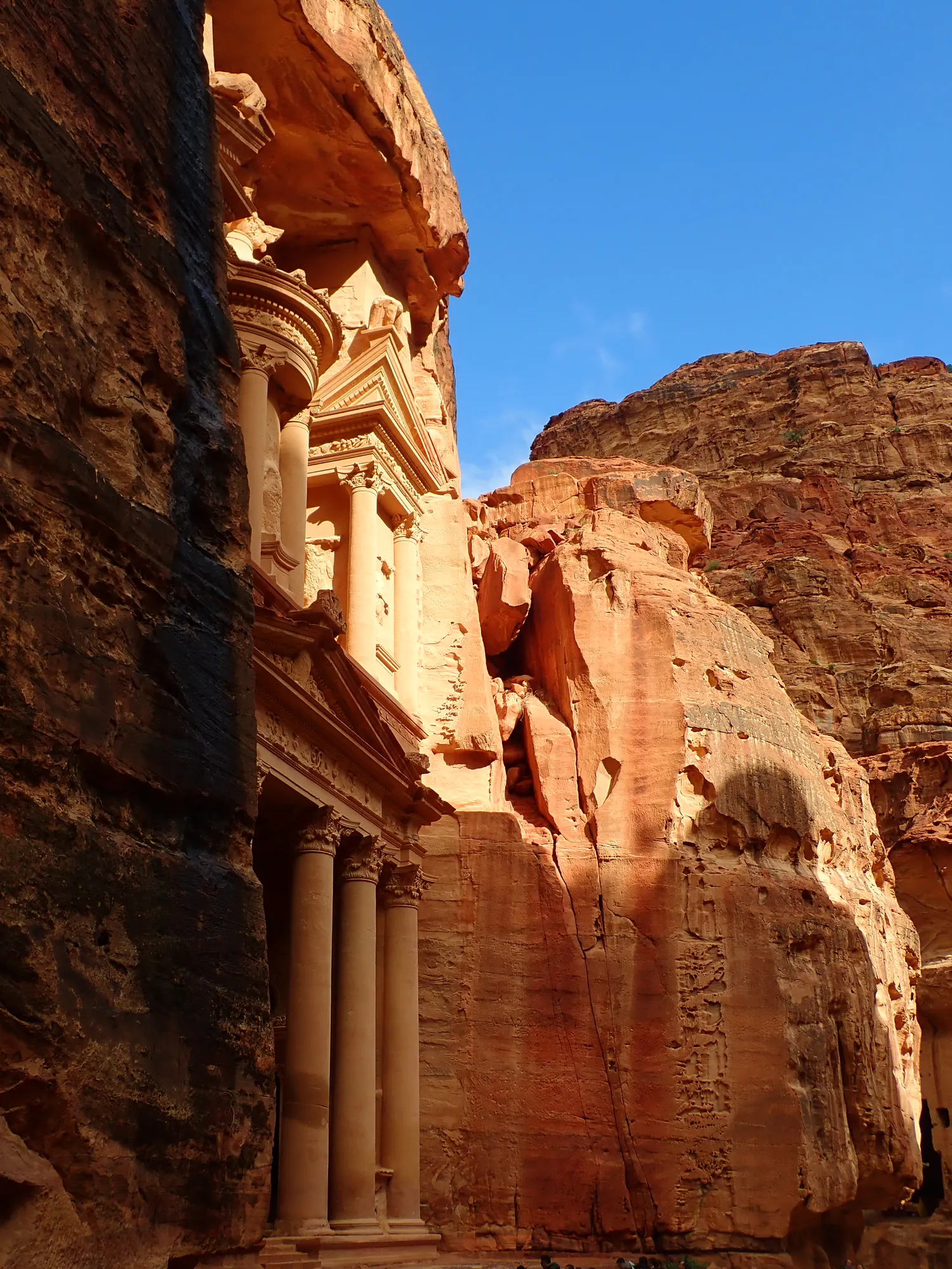 First view of the Treasury in Petra from the Siq