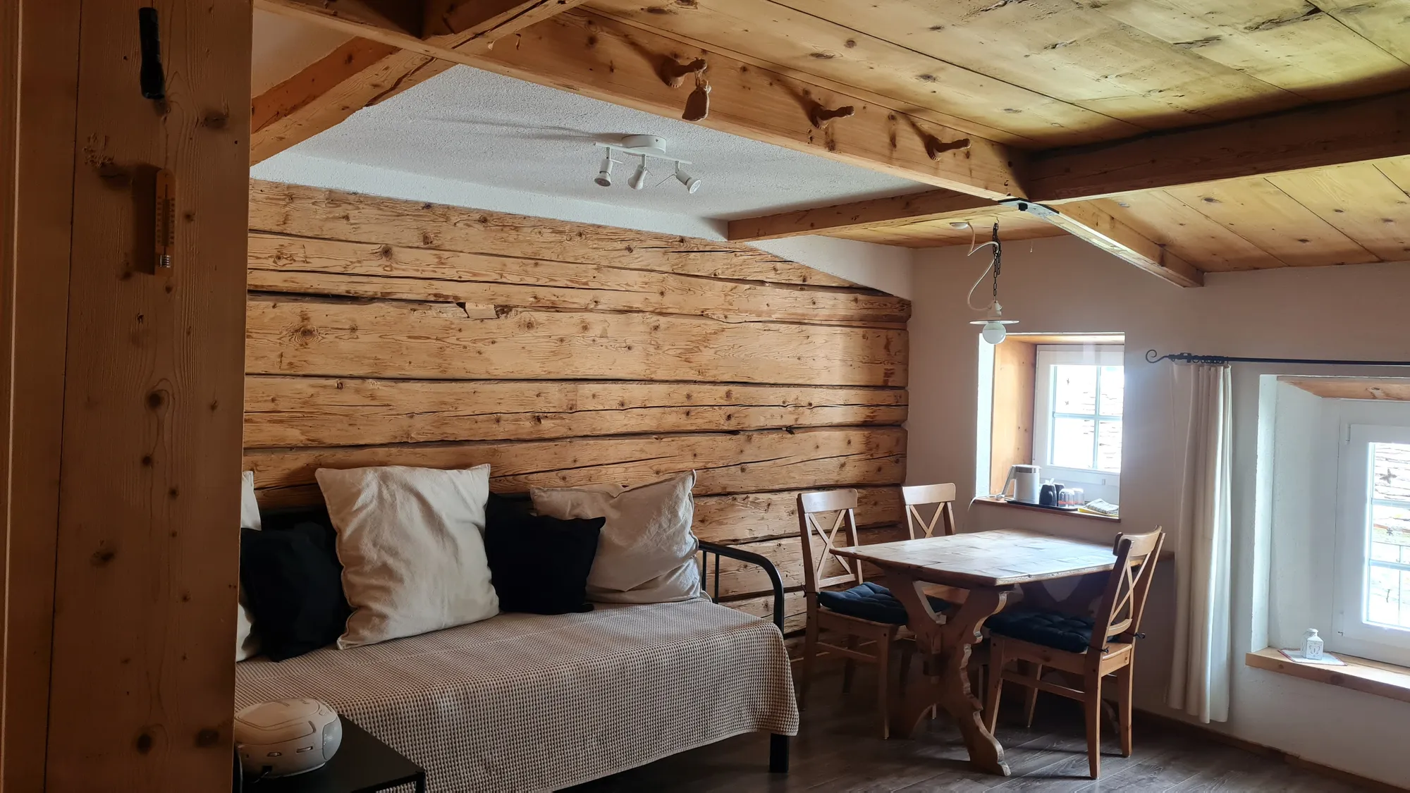Wood-panelled room at the B&B im Schloss in Nufenen